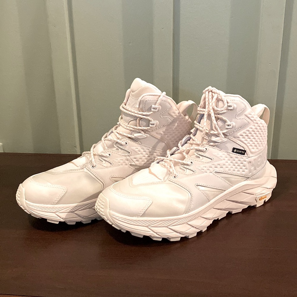 Hoka hiking boots. Size 9.5. Off white color.